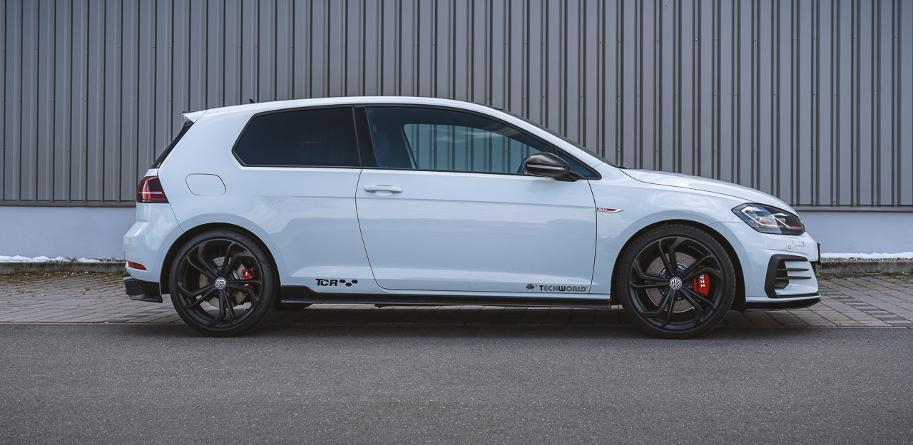 VW-Golf-7-GTI-TCR